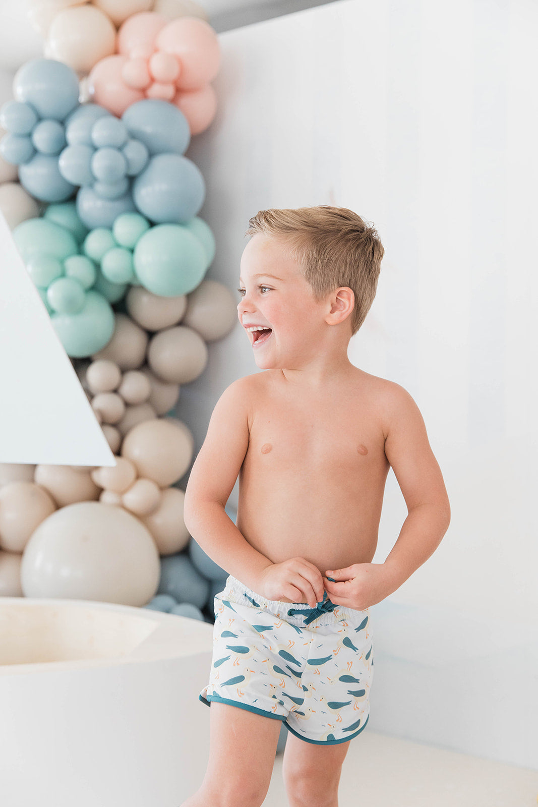 Seaside Short - Capri Sky